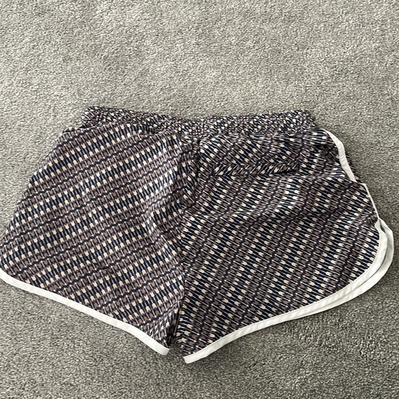 The Upside - Arrow shorts size M navy/tan - Picture 3 of 4